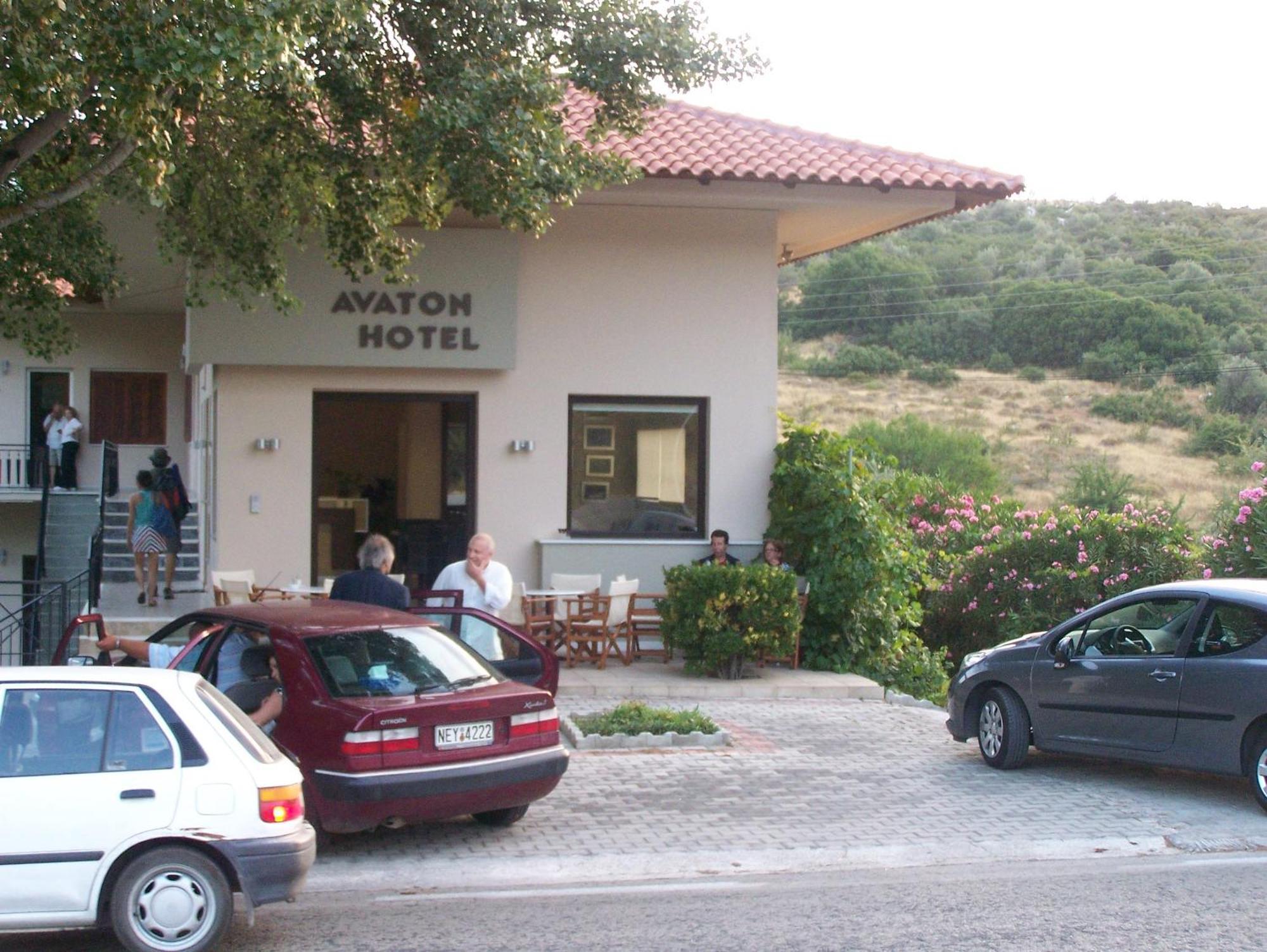 Avaton Hotel Ligourio Exterior photo